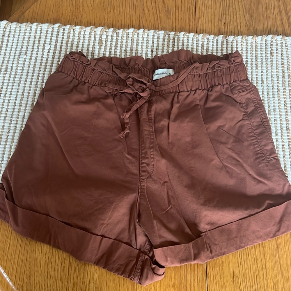 Abercrombie & Fitch Paper Bag style cotton short